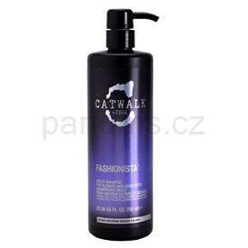 TIGI Catwalk Fashionista fialový šampon pro blond a melírované vlasy (Violet Shampoo For Blondes And Highlights) 750 ml