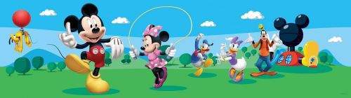 AG design Samolepící bordura Mickey Mouse tančí s přáteli 5 m x 14 cm
