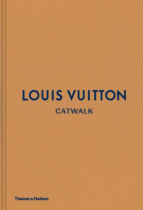 Louis Vuitton Catwalk - Louise Rytter