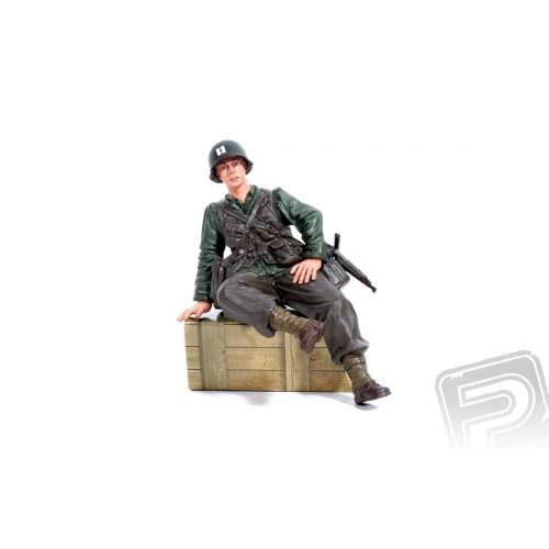 TORRO 1/16 figurka sedícího kapitána US pěchoty z 2 sv. války, ručně malovaný TOR285124