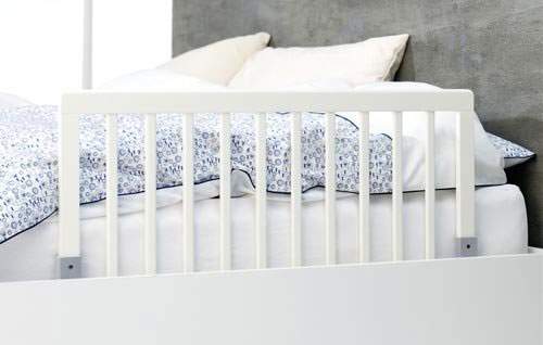 BabyDan dřevěná zábrana k posteli bílá