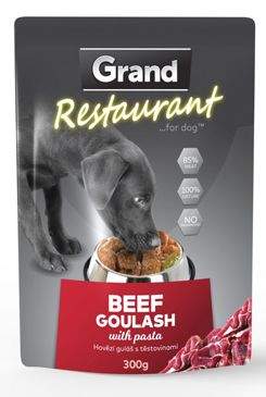Grand Restaurant Dog kapsa Hovězí guláš s těstovinami 8x300g