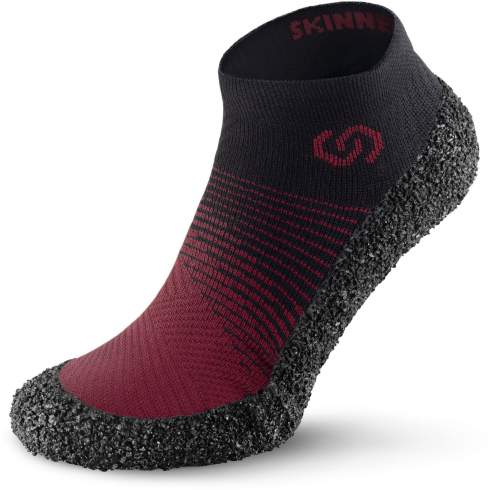 Skinners 2.0 Adults Line Carmine ponožkoboty pro dospělé se stélkou a širší špičkou 40-41 EUR