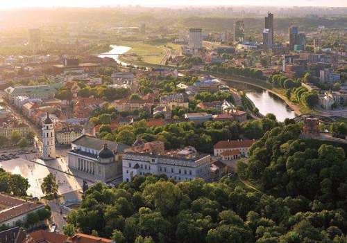 TREFL Puzzle Vilnius Litva 1000 dílků