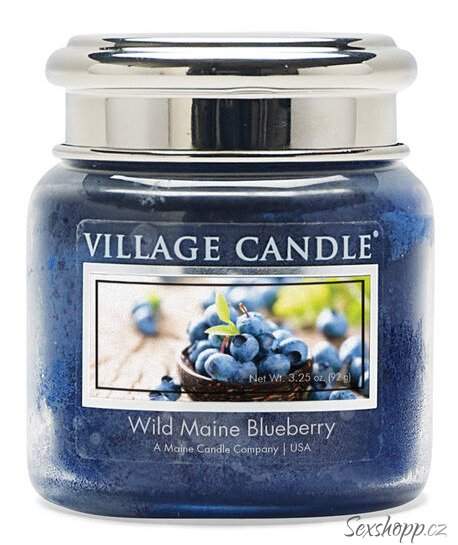 Vonná svíčka Village Candle – divoká mainská borůvka