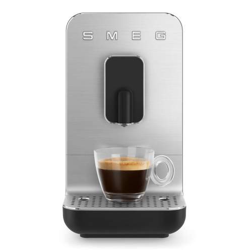 SMEG Automatický kávovar BCC11BLMEU na espresso 19 barů / 1,4l, černá