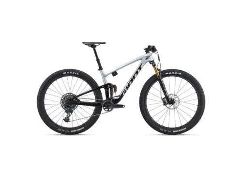Giant Anthem Advanced Pro 29 1 Supernova 2023/24 Průměr kol: 29", Výška rámu: (20" = 50 cm), Velikost rámu: XL