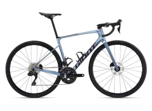 GIANT Defy Advanced 1 Frost Silver 2025 Průměr kol: 28" (700C), Výška rámu: (54 cm), Velikost rámu: L