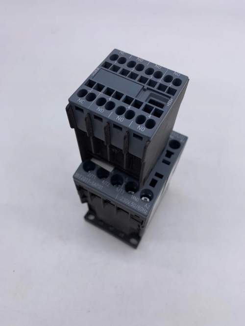 SIEMENS Stykač 3RT2017-1AP01 230VAC 3RT2017-1AP01